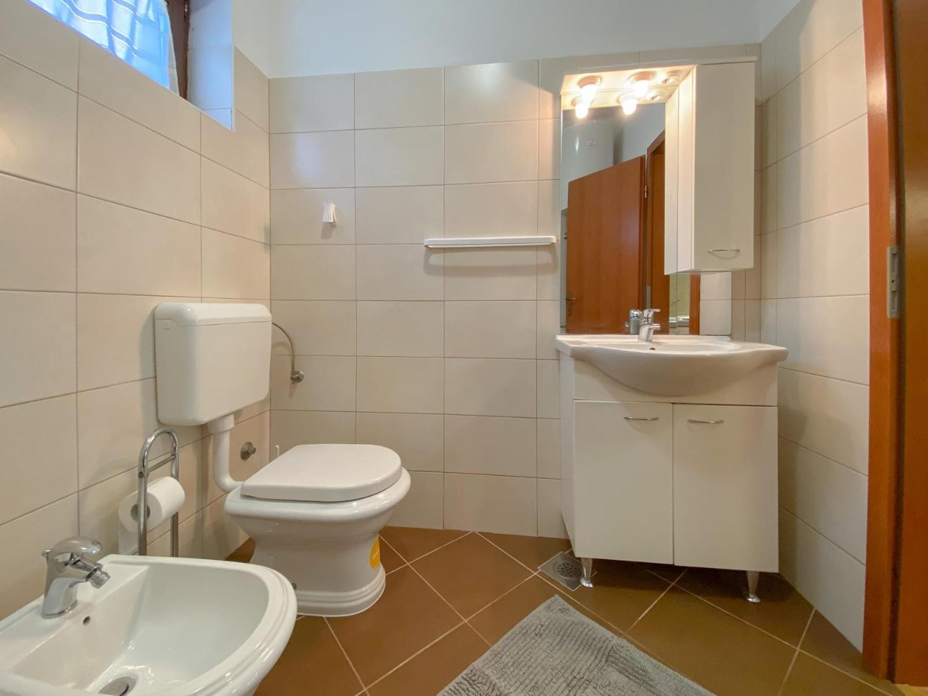 Beco Three Apartment Новиград Екстериор снимка