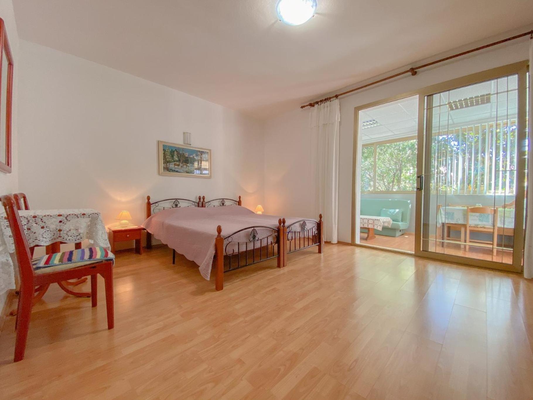 Beco Three Apartment Новиград Екстериор снимка